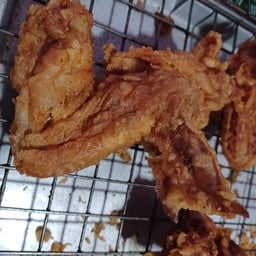 ไก่ทอดปักษ์ใต้ (คู่แฝด)