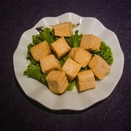 เต้าหู้ปลา 2 ชิ้น鱼豆腐2个