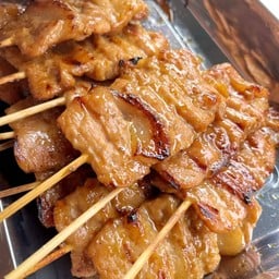หมูปิ้งพาเพลิน 4 รสชาติ (PiggSiam )&ไส้กรอกอีสาน ห้วยขวาง ห้วยขวาง