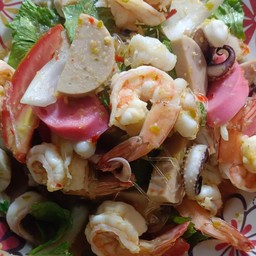 ยำวุ้นเส้นรวมมิตร