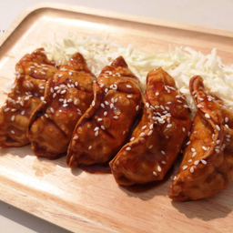 เกี๊ยวซ่าซอสเผ็ดเกาหลี (Gyoza Korean Spicy Sauce)