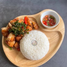 ข้าวกะเพราไก่กรอบ+ไข่ดาว