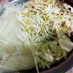 ก๋วยเตี๋ยวน้ำซุปปลาหมึก(สูตรยายแหม่ม) ก๋วยเตี๋ยวน้ำซุปปลาหมึก