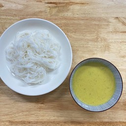 ขนมจีนปักษ์ใต้ น้ำยากะทิ