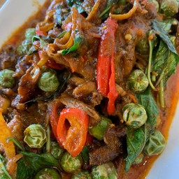 ผัดเผ็ดหมูป่า