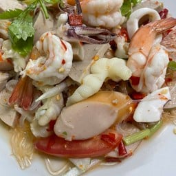 ร้านยำตำแซ่บ ซอย สุดสาคร -