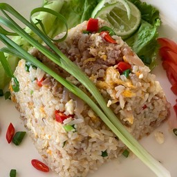 ข้าวผัดแหนม