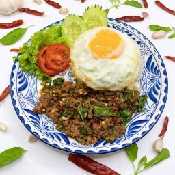 ครัวกะเพรามาดามฝ้าย