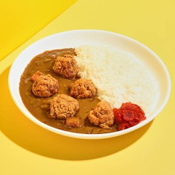 ข้าวแกงกะหรี่ไก่ทอด