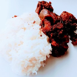 ข้าวเหนียวกึ๋นไก่ทอด(ห่อกระดาษ)