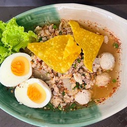 เกาเหลาหมูต้มยำไข่่
