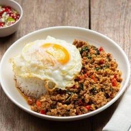 อาหารตามสั่งบ้านแม่นา(อาหารฮาลาล)