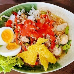 เกาเหลาเย็นตาโฟต้มยำไข่
