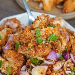 ข้าวยำไก่แซ่บ