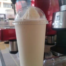 น้ำมะพร้าวนมสดปั่น Coconut with milk Frappe
