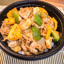 ข้าวหน้า เกี๊ยวซ่า OHAYO  ทรัพย์บุญชัย28  ทรัพย์บุญชัย28