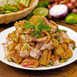 ข้าวลาบหมูกรอบ