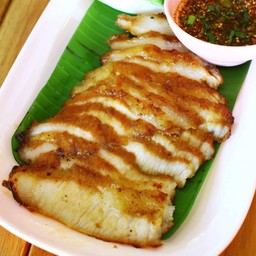 คอหมูย่าง