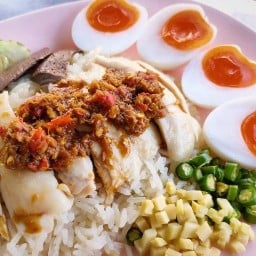 ติดใจไก่ตอน ข้าวมันไก่