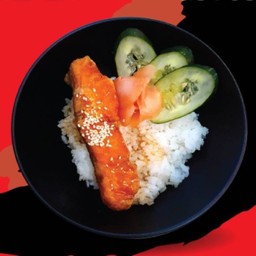 ข้าวปลาแซลม่อนทอดราดซอสโทริยากิ