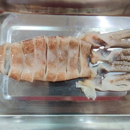 ปลาหมึกสด 100 กรัม