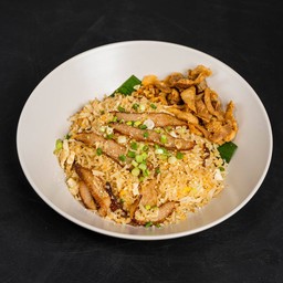 ข้าวผัดคอหมูย่าง 2 แสบ (ไม่เผ็ด)