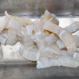 ปลาดอลลี่ 100 กรัม