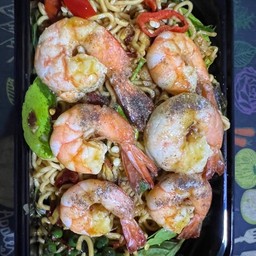 ผัดมาม่า ขี้เมาแห้ง