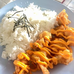 ข้าวไก่ทอดซอสชีส