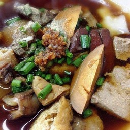 Noodle Soup with Pork and Offal