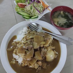 ข้าวราดแกงกะหรี่