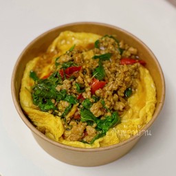 ข้าวไข่ข้นกระเพราหมูสับ