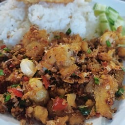 คั่วพริกเกลือราดข้าว