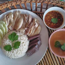 ร้านข้าวมันไก่ประตู 4