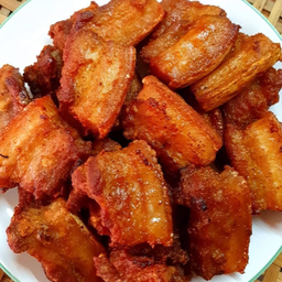 หมูสามชั้นทอดน้ำปลา