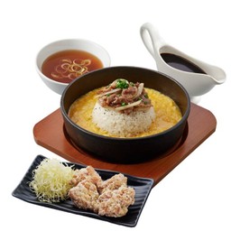 ชุดข้าวผัดเนื้อสไลด์กระทะร้อนสไตล์ญี่ปุ่นและซุป + ไก่ทอดทสึทะอะเกะ 4 ชิ้น ลด 30%