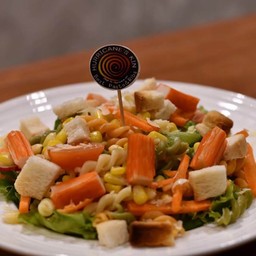 สลัดพาสต้า