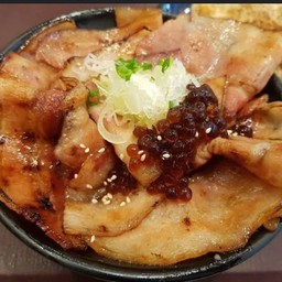ข้าวหน้าเบคอน