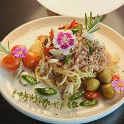 สปาเก็ตตี้ทูน่าผัดพริกขี้หนู