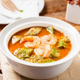 Hot And Sour Soup With Shrimp And Mixed Vegetables