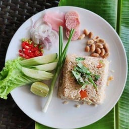 ข้าวผัดแหนม