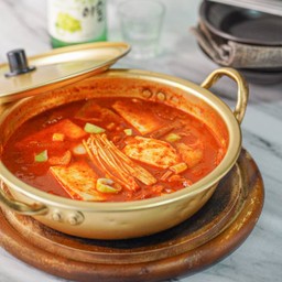 Kimchi Jjigae : Kimchi Soup