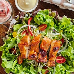 สลัดไก่สไปซี่