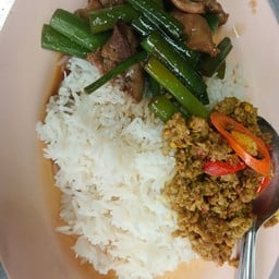 ข้าวราดแกง กับข้าว2 อย่าง