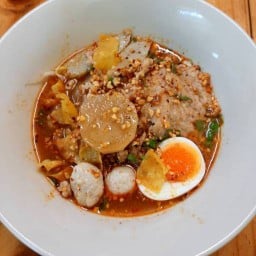 ก๋วยเตี๋ยวต้มยำยายเล็ก ซอยเทอดไท45 *