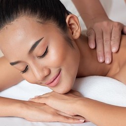 Sudjai Massage 063 425 8843