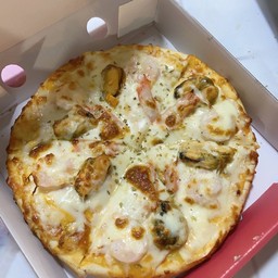 พิซซ่า ซีฟู้ด L (ปูอัด หอย กุ้ง)
