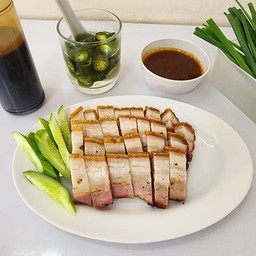 อิ่มขาหมูเจ้าเก่า