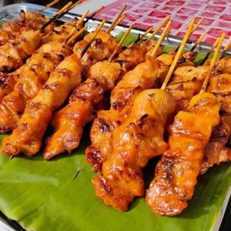 เซียนไก่ย่าง ถนนคนเดิน