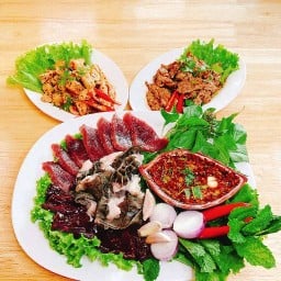 มิตรภาพ ลาบก้อย ซอยจุ๊ เชียงใหม่